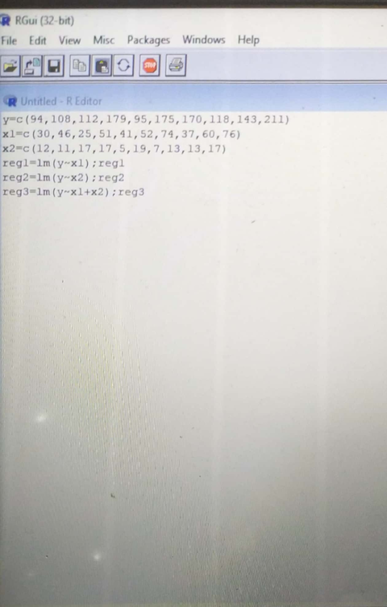 R RGui (32-bit) File Edit View Misc Packages Windows Help R Untitled - R Editor y=c(94,108,112,179,95, 175, 170, 118, 143, 21