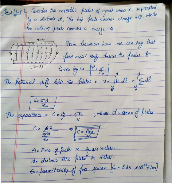 Hd Qus -6)Consider two metallic plates of equal areo A. seperated by a distance d, The top plate worries charge to.h the bott