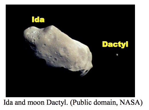Ida Dactyl Ida and moon Dactyl. (Public domain, NASA)