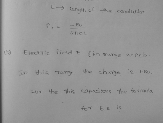 し→ tongth of the conduct)T fieldモ finngamae acPEb In this.orge ehe choge is↓ Foy the this capacitors The formula