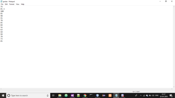 grades-Notepad File Edit Format View Help 7 8 1 8 9 9 8 8 8 6 6 6 99 8 7 8 85.5 Lni, Col 1 O Type here to search rP ^后偏恒di) E