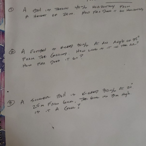 A Boil is I NERONT TinOWN 40us OF zom. How HORIZONTALLY FAN DOCE in From GO HORIZONTALY (2 A FOOTBALL From THE How FAN in Ric