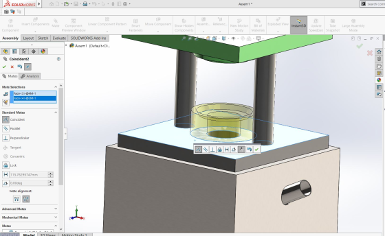 35 SOLIDWORKS Assem1 > Search Comr Linear Component Pattern Move Component Assemb... Referenc... Exploded View Insert Compone