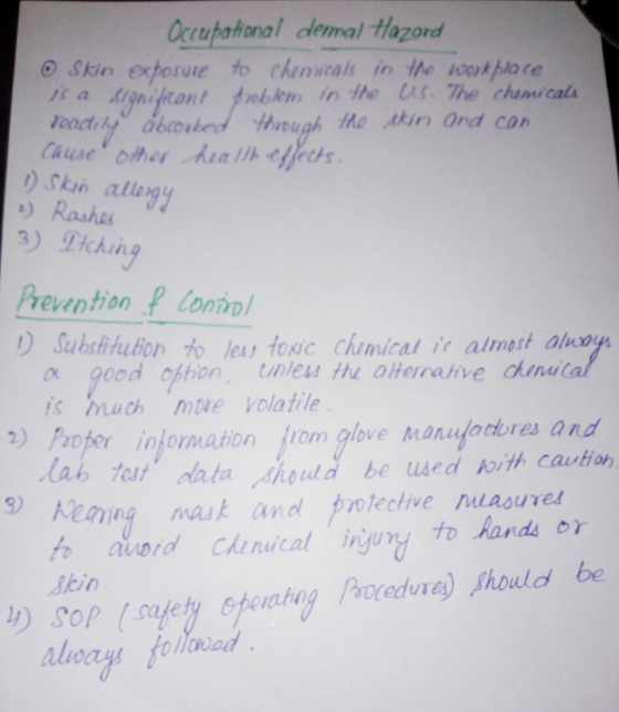 Occupahonal demal tłazord o Skin exposure to Chemicals in the oorkploce a signifcant foblem in the is The chanucals ) Rashes