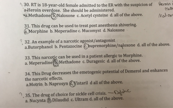 30. RT is 18-year-old female admitted to the ER with the suspicion of Herotn aHeroin overdose. She should be administered. a.